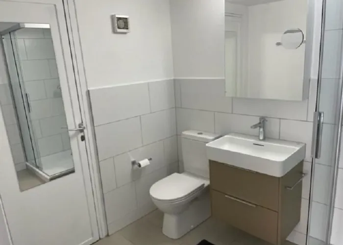 1-5 Zr- Einliegerwohnung By Interhome Lavin