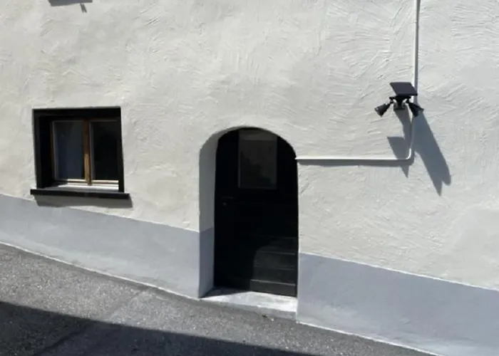 1-5 Zr- Einliegerwohnung By Interhome *